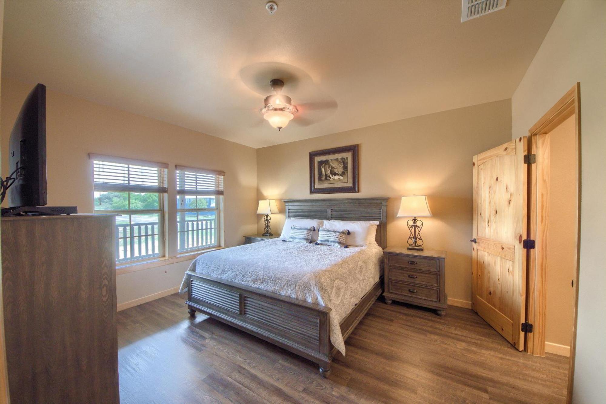 Oma13A14 Gruene Bungalow At Old Mills Resort New Braunfels Exterior photo