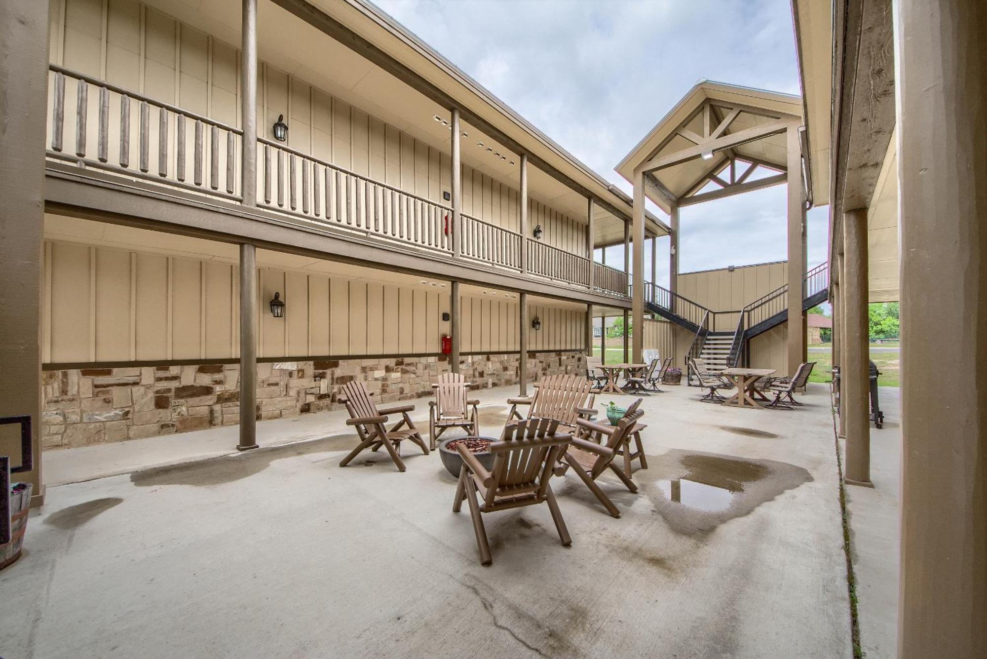 Oma13A14 Gruene Bungalow At Old Mills Resort New Braunfels Exterior photo